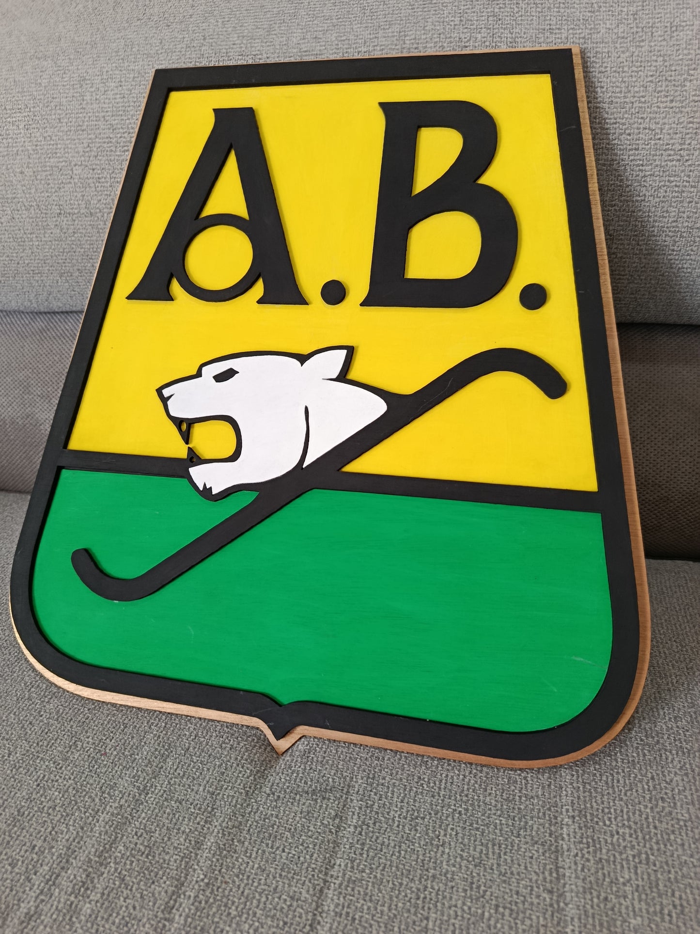 VECTOR DEL ESCUDO EN CAPAS DEL CLUB ATLÉTICO BUCARAMANGA - SVG - AI - LIGHTBURN - DXF