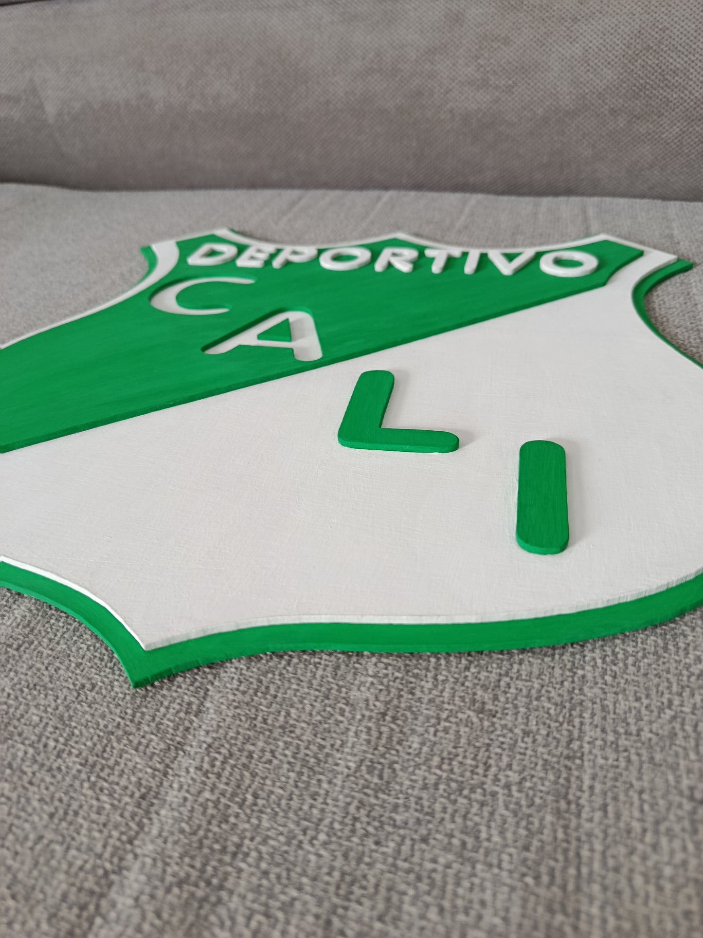 VECTOR EN CAPAS DEL ESCUDO DE DEPORTIVO CALI - CORTE LÁSER - SVG - AI - DXF - LIGHTBURN