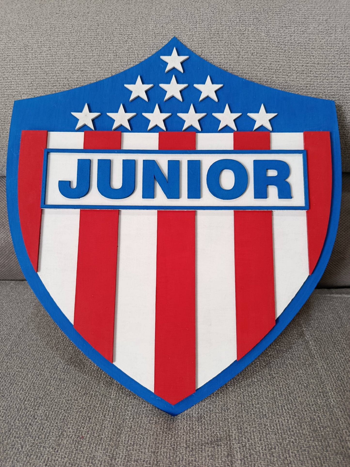 VECTOR EN CAPAS DEL ESCUDO DEL JUNIOR DE BARRANQUILLA FC - CORTE LÁSER - SVG - AI - DXF - LIGHTBURN